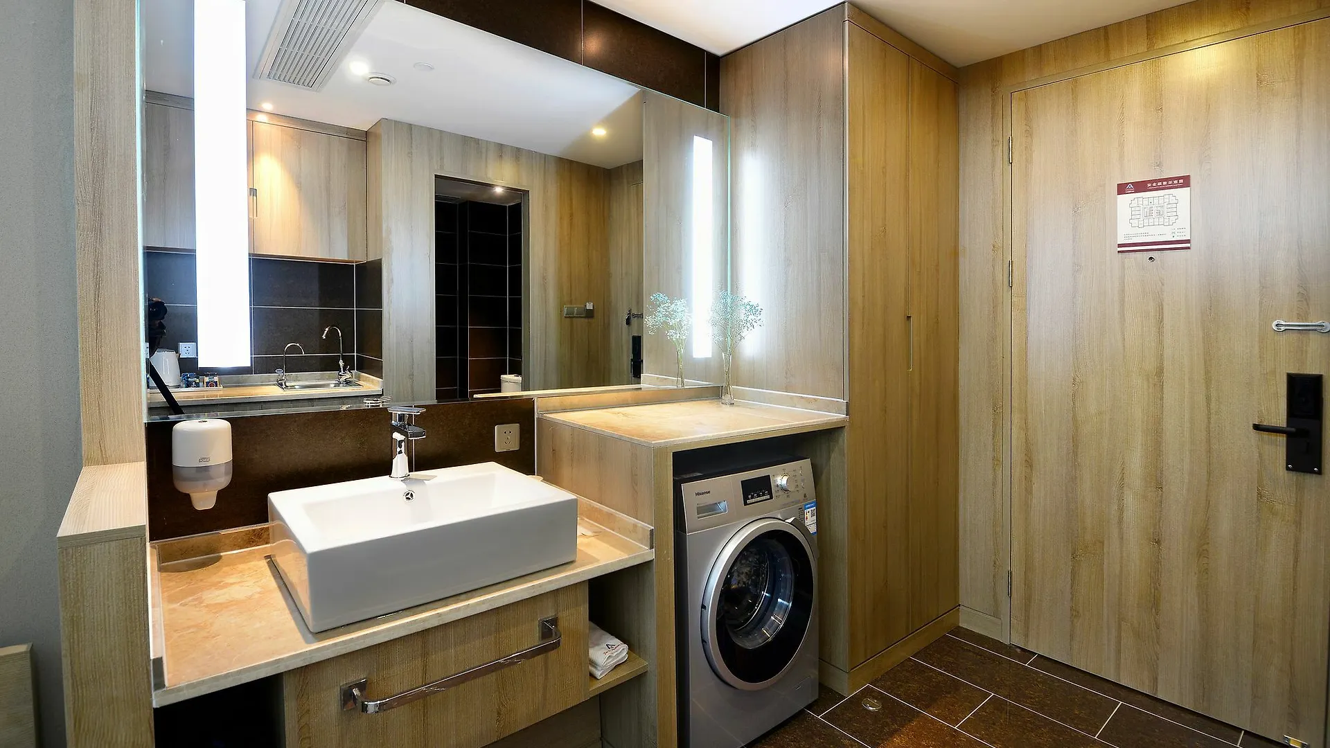 Nice Seven Days Boutique Hotel Лоян